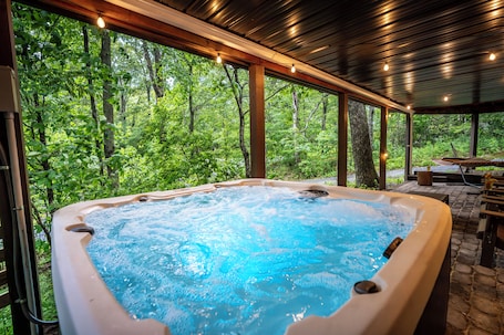 Outdoor spa tub. Mountain Retreat: HotTub, Game Room, Family & Pet-Friendly, 3 King Beds