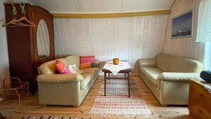 Living area - 1 bedroom cozy home in Vrångö (Vrångö)
