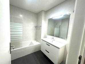 Hair dryer, towels