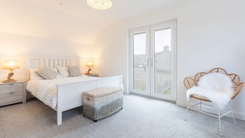 3 bedrooms, WiFi, bed sheets