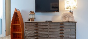 Castle Mews - sleeps 2 guests  in 1 bedroom