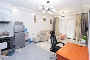 Living area - Mordern and stylish 1-bedroom apartment in prestigious Kileleshwa in Nairobi (Nairobi)