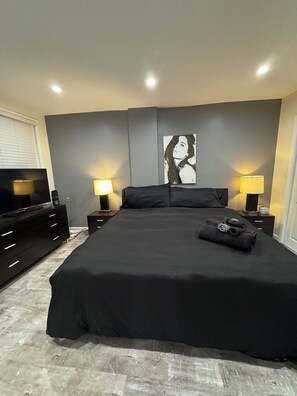 2 bedrooms, iron/ironing board, internet, bed sheets