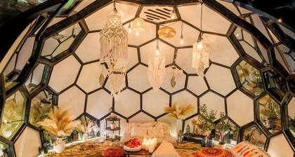 Elegant Retreat •Sleep 10•Boho Dome Lounge•Hot Tub •Games •Golf •Serene Getaway