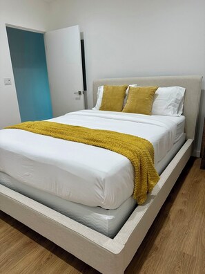 2 bedrooms, iron/ironing board, travel crib, free WiFi