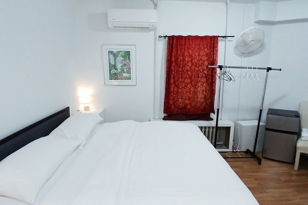 Ducha, artículos de tocador gratuitos, secador de pelo, jabón