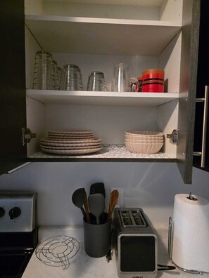Microwave, oven, stovetop, dishwasher
