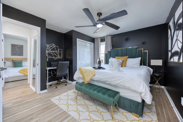 4 slaapkamers, een strijkplank/strijkijzer, wifi, beddengoed