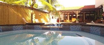 Azure Dreams: Your Stylish Escape in Curaçao