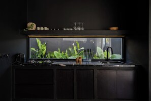 Deluxe-Villa, Poolblick | Eigene Küche