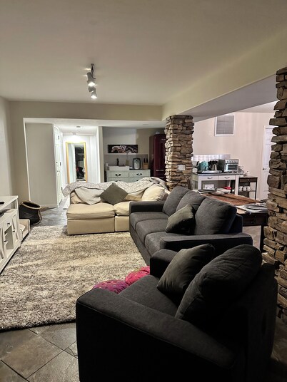 3-bedroom apartment in charming Prescott Valley with WiFi, AC, and Heat
