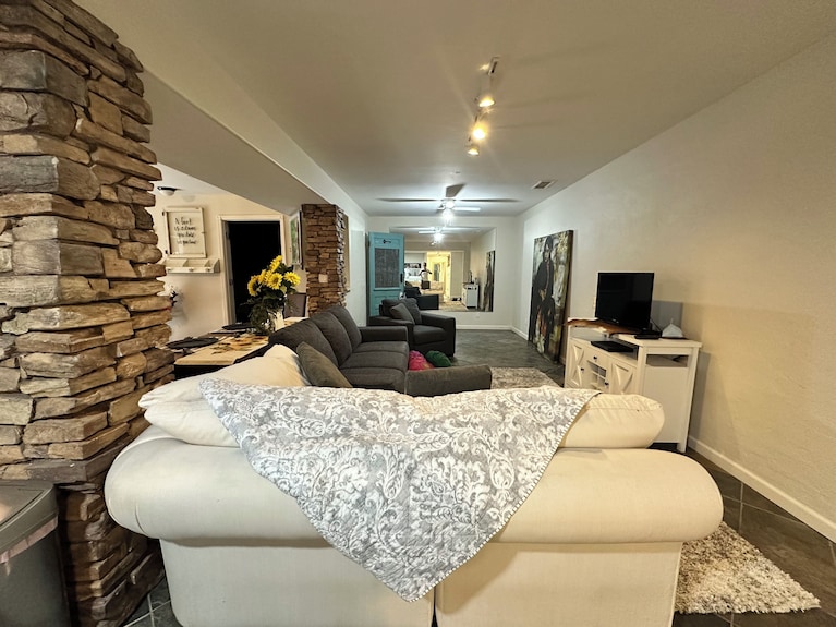 3-bedroom Apartment In Charming Prescott Valley With Wifi, Ac, And Heat - Prescott Valley, AZ
