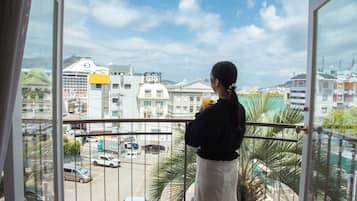 Standard Twin Room, Balcony, City View | Terrace/patio