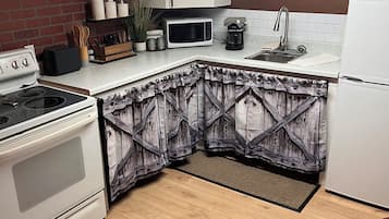 Microwave, oven, stovetop