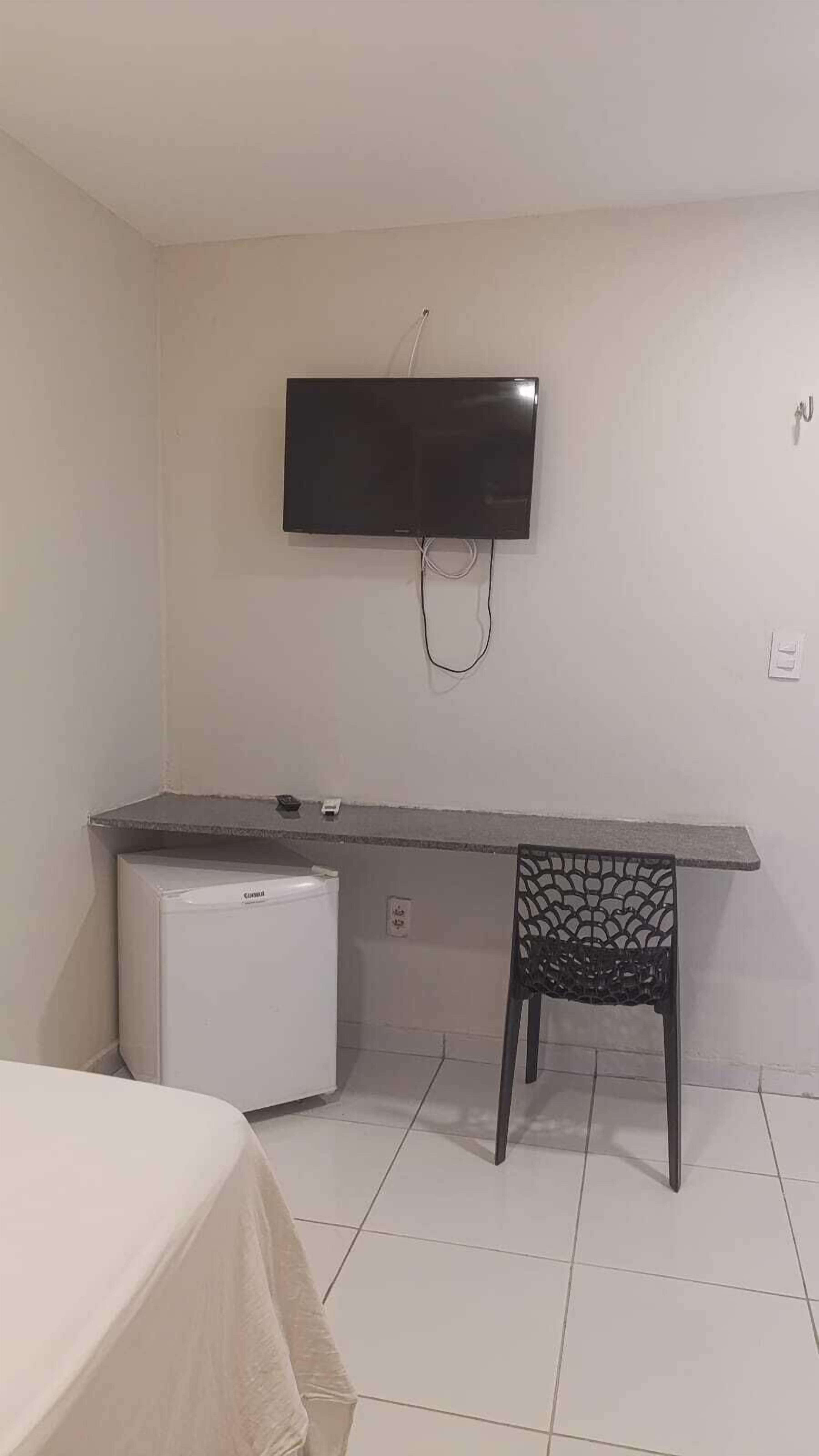 Escritorio, espacio para trabajar con un portátil, wifi gratis