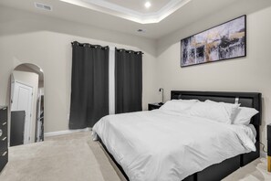 3 bedrooms, iron/ironing board, WiFi, bed sheets