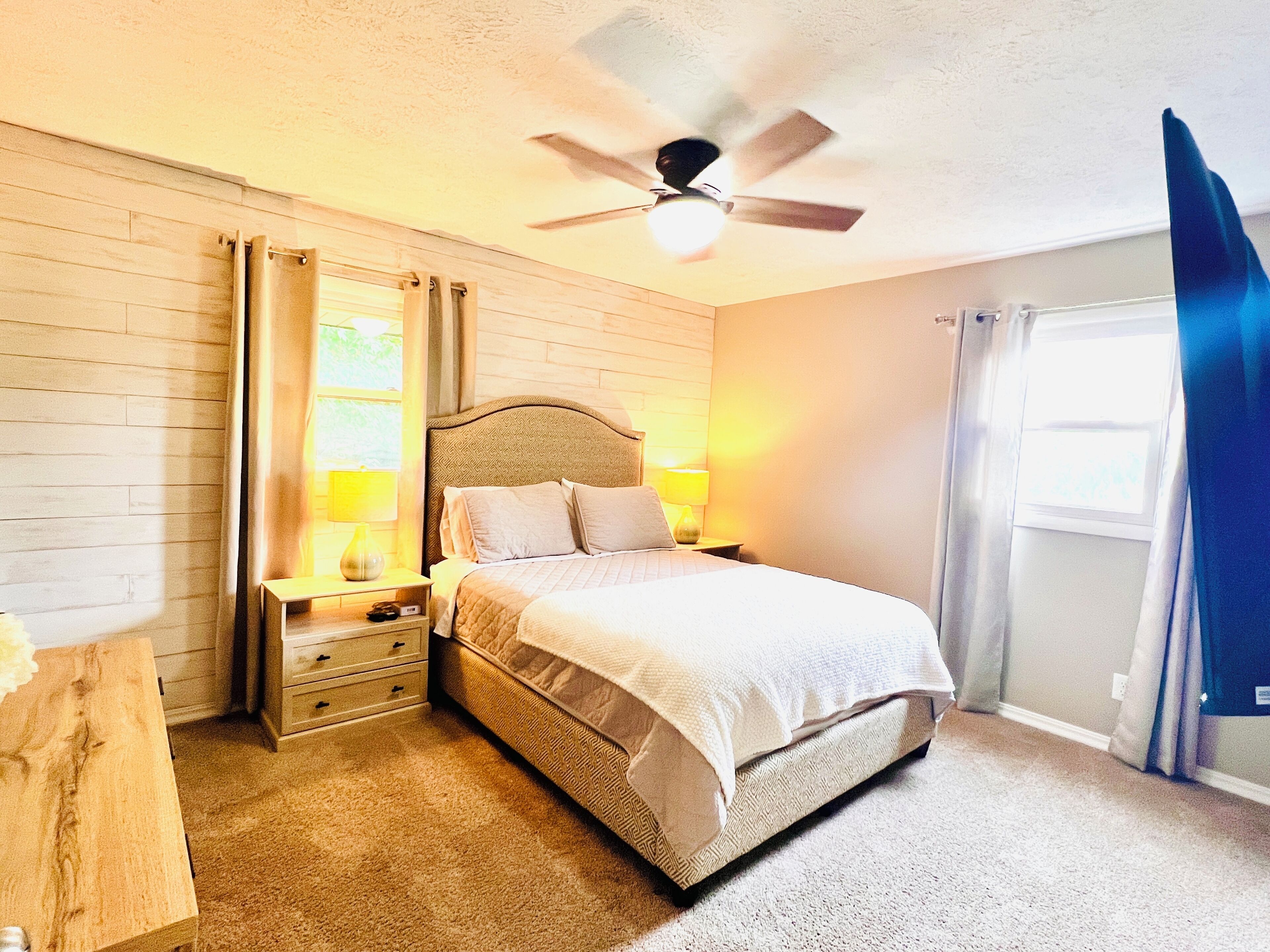 5 bedrooms, desk, iron/ironing board, free WiFi