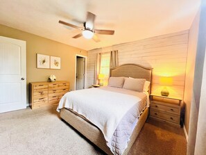 5 bedrooms, desk, iron/ironing board, free WiFi