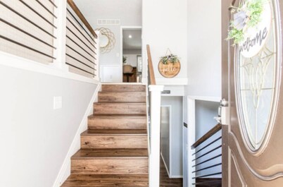 SummerRidge Retreat with 5 bedrooms