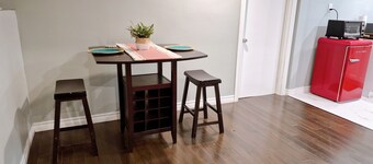 Newly Renovated Basement Travellers Suite