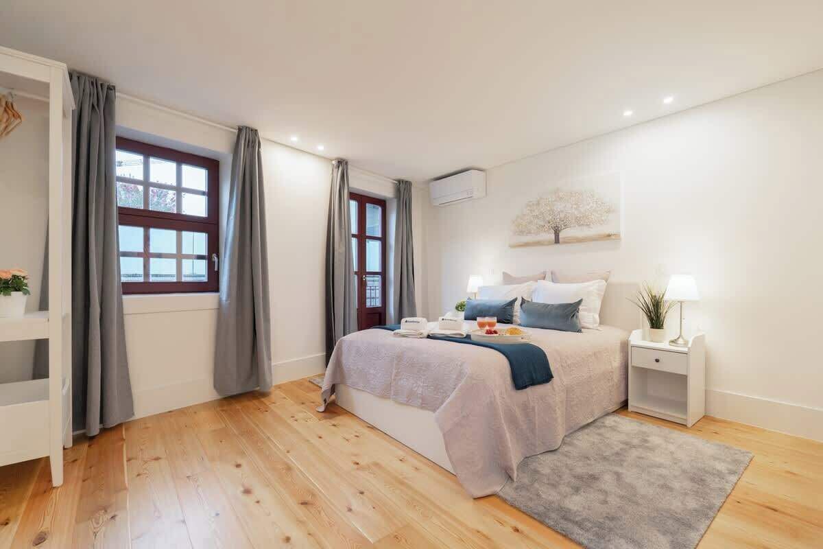 3 habitaciones, tabla de planchar con plancha y wifi gratis 