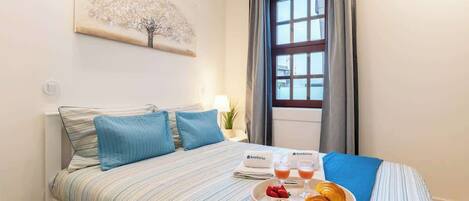 3 soverom, strykejern/-brett, wi-fi (inkludert) og sengetøy