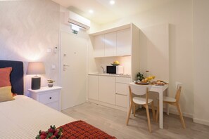 4 chambres, fer et planche à repasser, Wi-Fi gratuit, draps fournis