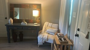 Interior - Charming new 1-bedroom house in nice Fort Worth (Fort Worth)