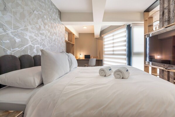 Bureau, fer et planche à repasser, lit parapluie, Wi-Fi gratuit