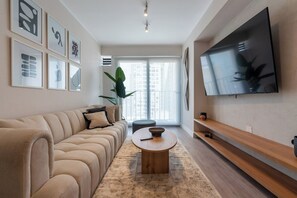 TV - geko| Samba 1BR_ bright+stylish apt in Miraflores (Miraflores)