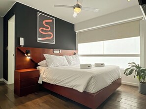 1 slaapkamer, een strijkplank/strijkijzer, reisbedje, wifi