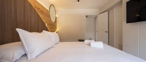 2 chambres, fer et planche à repasser, lit parapluie, Wi-Fi gratuit