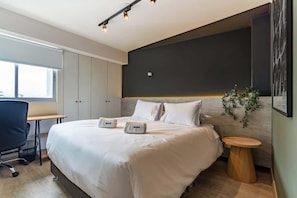 2 chambres, fer et planche à repasser, lit parapluie, Wi-Fi gratuit