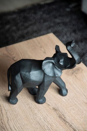 Interior detail - geko| Efrica_2BR near Contemporary Art Museum (Lima Province)