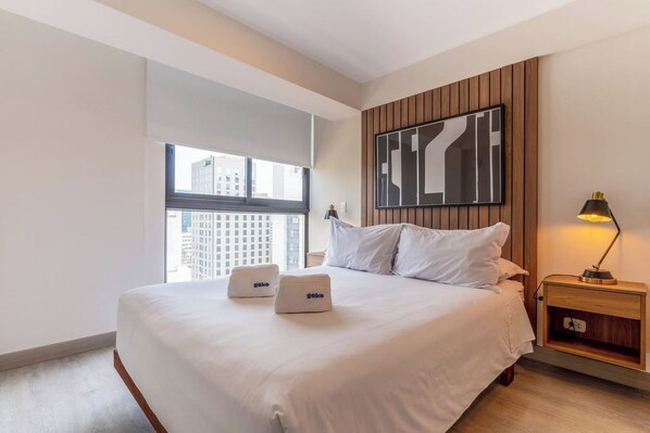 2 bedrooms, desk, iron/ironing board, travel cot