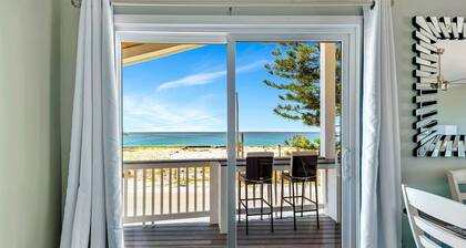 Steps to Sand – 2BR Beach Vibes + Bikes & BBQ