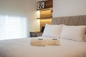 1 habitación, tabla de planchar con plancha y wifi 