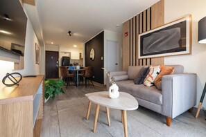 Smart TV - geko | The Oak_2BR in Miraflores near Kennedy Park (Lima)