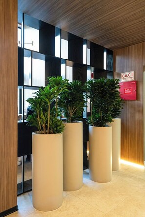 Interior - geko| Essien_ 2BR near Malecon, unbeatable area (Miraflores)