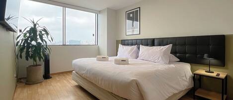 2 bedrooms, iron/ironing board, travel cot, WiFi