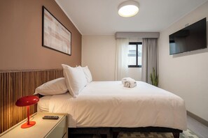 1 bedroom, iron/ironing board, travel cot, WiFi - geko | Waffle_1BR in San Isidro, top location (San Isidro)