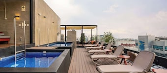 Geko | Executive 1BR in San Isidro Heart w/ Pool
