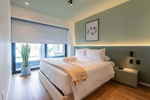 2 chambres, fer et planche à repasser, lit parapluie, Wi-Fi gratuit