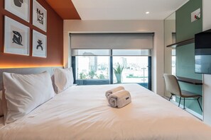 2 bedrooms, iron/ironing board, travel cot, free WiFi - geko| Zaboo _2BR steps to Malecon, unbeatable area (Miraflores)