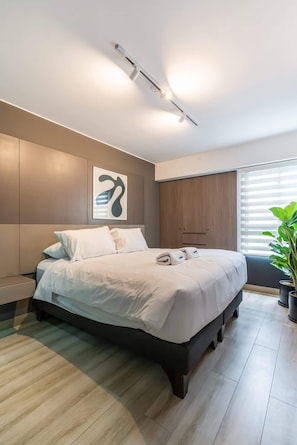 3 slaapkamers, reisbedje, gratis wifi, beddengoed