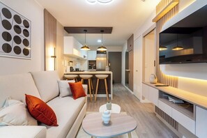 Smart TV - geko| Miranda_1BR near Larcomar (Miraflores)