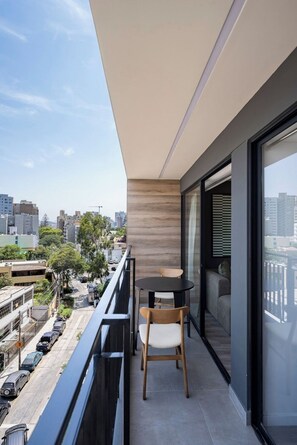 Property grounds - geko | Zaar_1BR in San Isidro w/balcony (San Isidro)