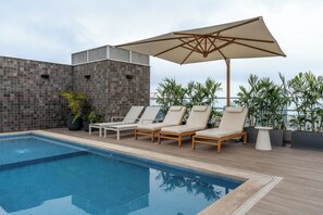 Pool - Geko | Blackwood _1BR apt. w/balcony (Magdalena del Mar)