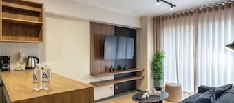 Geko | Modern 1BR w/ Balcony in Magdalena Del Mar