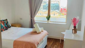 2 bedrooms, WiFi, bed sheets